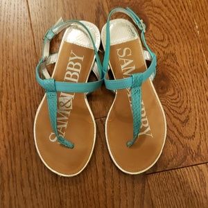 Sam& Libby turgoise t-strap sandals